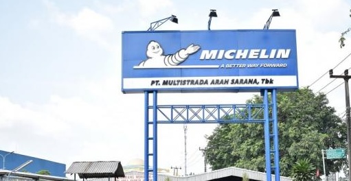 Buruh Blokir Jalan Pantura Bekasi Usai PHK Massal PT Multistrada