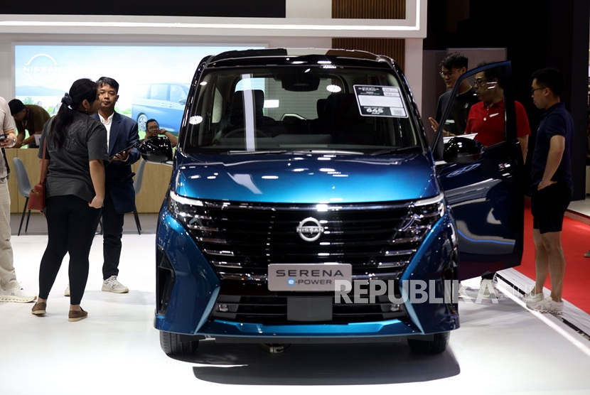 PT Nissan Motor Distributor Indonesia (NMDI) kembali meramaikan ajang Indonesia International Motor Show (IIMS) 2025 di JIEXPO, Kemayoran, dari 13 hingga 23 Februari 2025. Selain menampilkan SUV tangguh seperti Nissan Terra dan Nissan Magnite, Nissan juga menghadirkan dua model kendaraan listrik berteknologi e-POWER, yakni Nissan Serena e-POWER dan Nissan Kicks e-POWER.