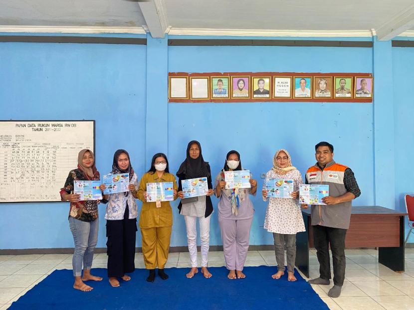 PT Pelindo menggelar pelatihan kader program sanitasi total berbasis masyarakat di RW8 Kelurahan Cilincing, Jakarta Utara, Senin (26/2/2024).