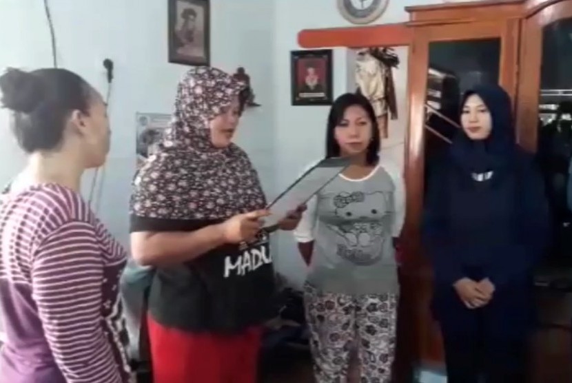 PT Penanaman Modal Mandiri (PNM) meluncurkan program pembiayaan berbasis kelompok untuk perempuan prasejahtera.