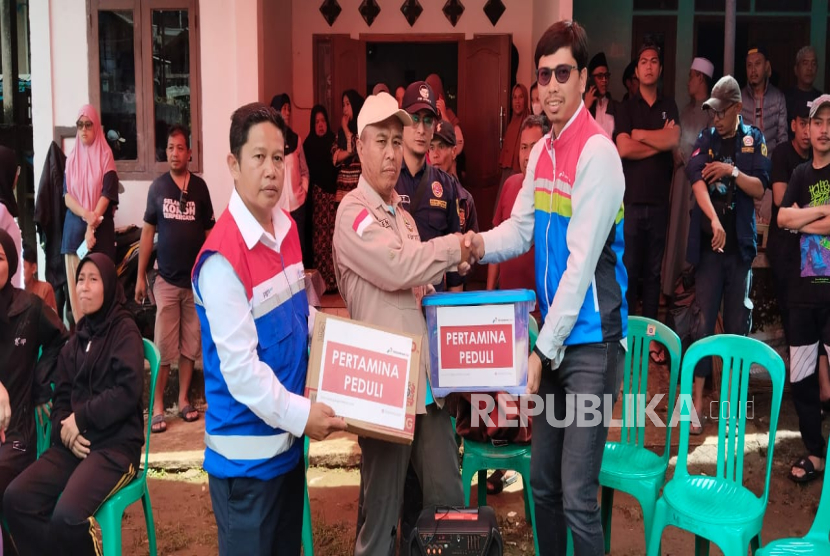 Respon Cepat Bencana Alam, Pertagas Salurkan Bantuan untuk Korban Banjir dan Longsor Megamendung