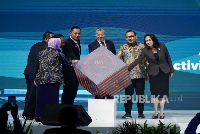 PT Pertamina International Shipping (PIS) menghadirkan inovasi untuk dunia maritim di Indonesia Maritime Week 2025, Jakarta.  