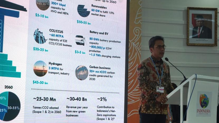 PT Pertamina mengembangkan dan berinvestasi pada sejumlah inisiatif bisnis hijau untuk mendukung Indonesia mencapai emisi nol bersih (Net Zero Emission) pada 2060.