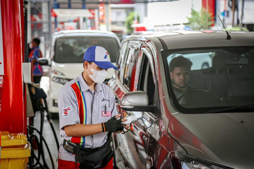 PT Pertamina Patra Niaga mencatat besaran volume pembelian Pertalite secara rata-rata adalah 19,5 liter setiap harinya. 