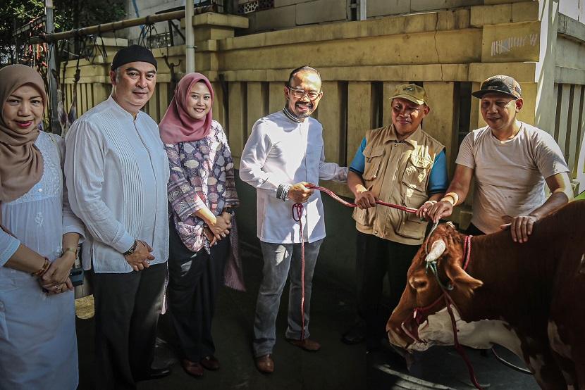PT Pertamina Patra Niaga mendisribusikan hewan kurban lebih dari 1.000 sapi dan kambing ke berbagai wilayah di Indonesia.