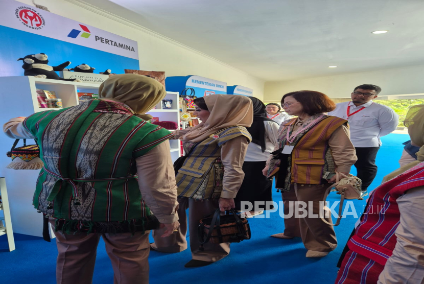 Pertamina dan Dekranas Dorong UMKM Perempuan Melek AI