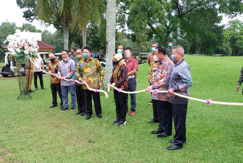 PT Pertamina (Persero) bersama Pemerintah Kota Palembang dan Pemerintah Provinsi Sumatra Selatan berencana membangun Kawasan Kenten Cultural Park di atas lahan milik Pertamina di wilayah Kenten, Kota Palembang. Kesepakatan itu ditandatangani antara ketiga belah pihak di Palembang, Sumatra Selatan, Kamis (9/7). 