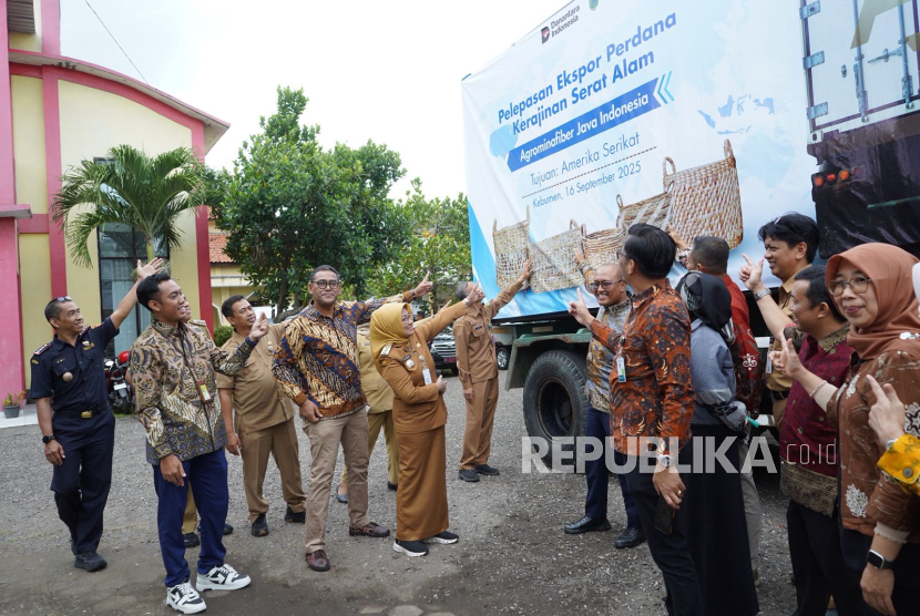 Pertamina Dukung Ekspor Perdana Keranjang Anyaman Serat Alam oleh UMKM Kebumen ke AS