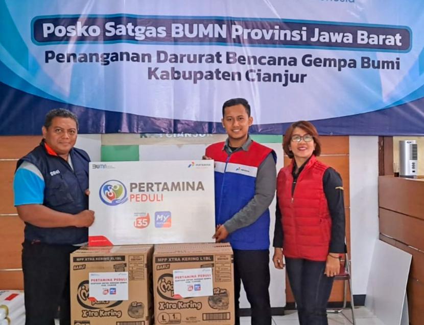 PT Pertamina (Persero) terus sigap bergerak menyalurkan bantuan untuk masyarakat terdampak gempa Cianjur, Jawa Barat. Hingga saat ini, total bantuan mencapai Rp948 juta. Dari total bantuan tersebut, sebesar Rp 24,2 juta sudah disalurkan. 