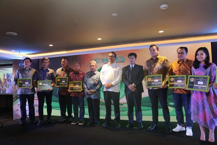 PT Perusahaan Listrik Negara (PLN) berhasil raih penghargaan Indonesian CSR Brand Equity Award 2020.
