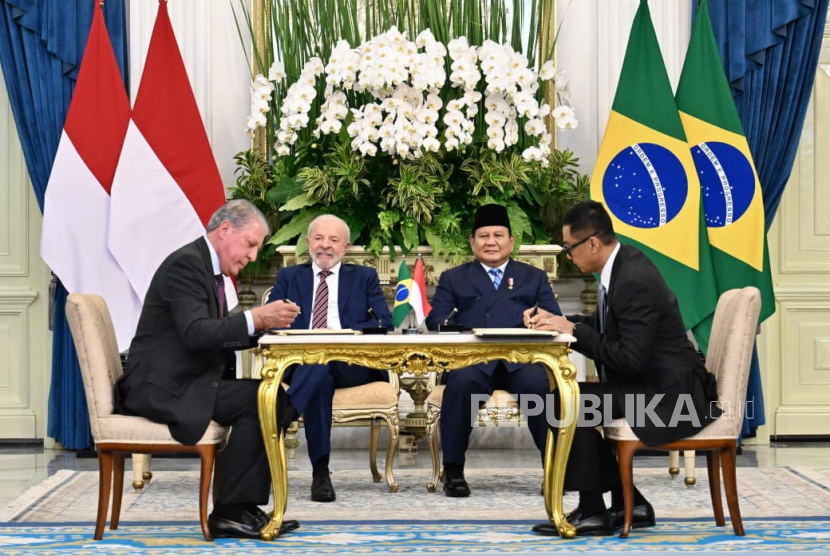 PT PLN (Persero) resmi menandatangani nota kesepahaman terkait studi pengembangan Pembangkit Listrik Tenaga Air (PLTA) bersama perusahaan investasi multibisnis asal Brasil, J&F S.A.