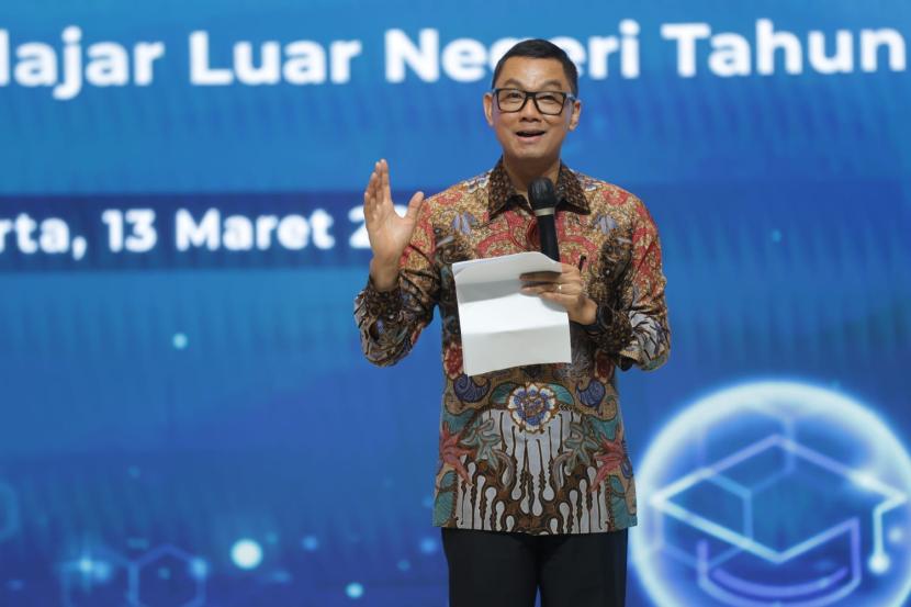 PT PLN (Persero) terus memperkuat agenda transisi energi melalui peningkatan kapasitas sumber daya manusia (SDM).