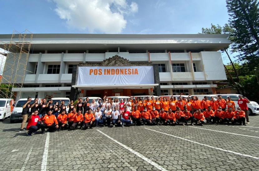 PT Pos Indonesia melalui brand PosAja! turut memastikan layanan kurir dan logistik di Bali berjalan lancar tanpa kendala.