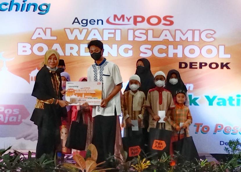 PT Pos Indonesia (Persero) meresmikan tiga Agen MyPos di lingkungan pesantren di Jawa Barat. Peresmian Agen MyPos di pondok pesantren merupakan tindak lanjut program Pos Indonesia Goes to Pesantren. 