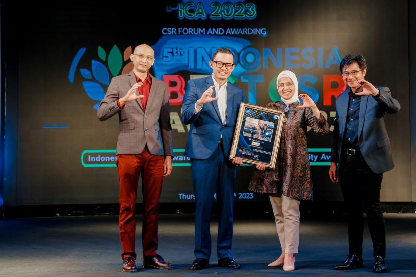 PT Pupuk Indonesia (Persero) berhasil meraih The Best TJSL in Fertilizer Manufacturers Sector Industry 2023 dari The Iconomics dalam gelaran Indonesian CSR Awards (ICA) ke-5.