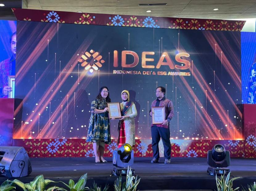 PT Pupuk Indonesia (Persero) meraih dua penghargaan sekaligus dalam perhelatan IDEAS 2022.