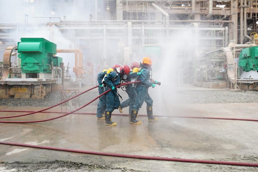 PT Pupuk Kalimantan Timur (Kaltim) atau PKT menggelar simulasi latihan tanggap darurat dalam mengatasi bencana industri dengan simulasi kebocoran Amoniak di Pabrik 4.