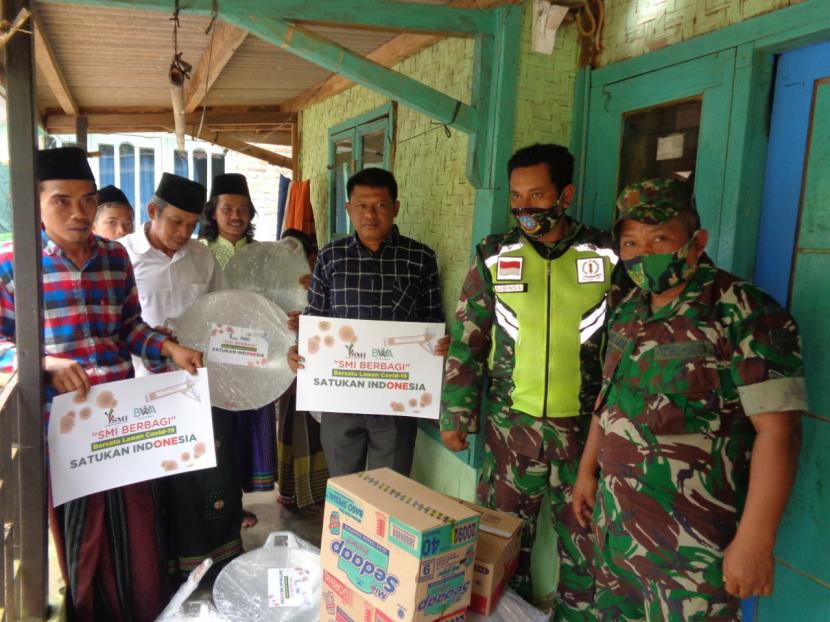 PT  Sarana Multi Infrastruktur (SMI)  Persero menyerahkan bantuan fasilitas penunjang kebutuhan dapur ke  Ponpes Darul Ibtida, Lebak, Banten.