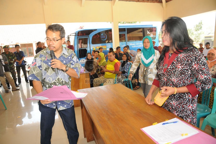 PT Semen Indonesia (Persero) Tbk menyerahkan pinjaman modal kepada 60 UKM di dua kecamatan di Rembang, Jateng sebesar 600 juta beberapa waktu lalu.
