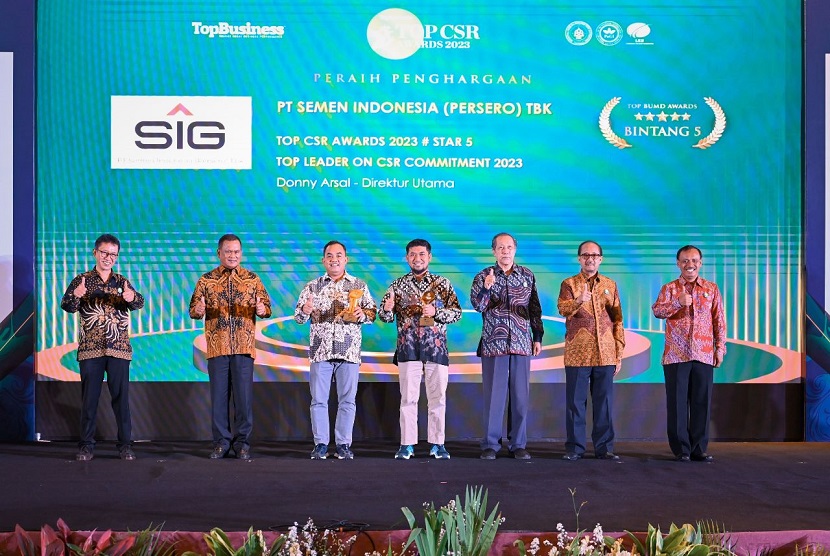  PT Semen Indonesia (Persero) Tbk meraih penghargaan dalam ajang  Top CSR Awards 2023, dan diraih karena dinilai memiliki sistem kebijakan dan tata kelola CSR yang sangat baik.