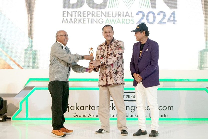 PT Sinergi Informatika Semen Indonesia (SISI), anak usaha PT Semen Indonesia (Persero) Tbk (SIG), meraih penghargaan The Most Promising Company In Tactical Marketing kategori Anak Perusahaan BUMN pada ajang BUMN Entrepreneurial Marketing Awards 2024.