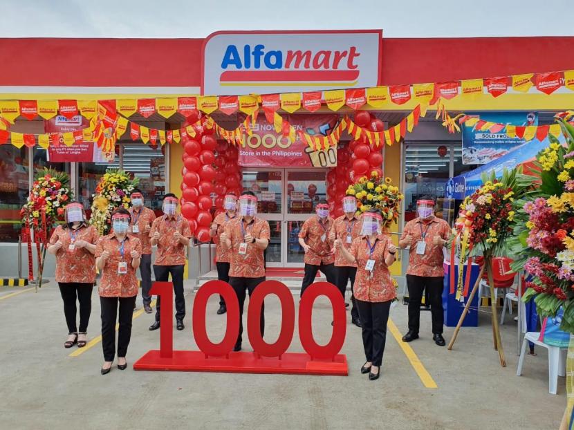 PT Sumber Alfaria Trijaya Tbk, Alfamart, memperluas ekspansi bisnisnya dengan meresmikan gerai ke-1.000nya di Filipina, Rabu (11/11) waktu setempat.
