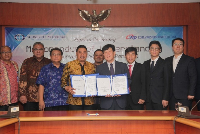 PT Surveyor Indonesia dan Korea Western Power Co., Ltd (Kowepo) menandatangani MoU untuk membangun pembangkit di Indonesia Timur.