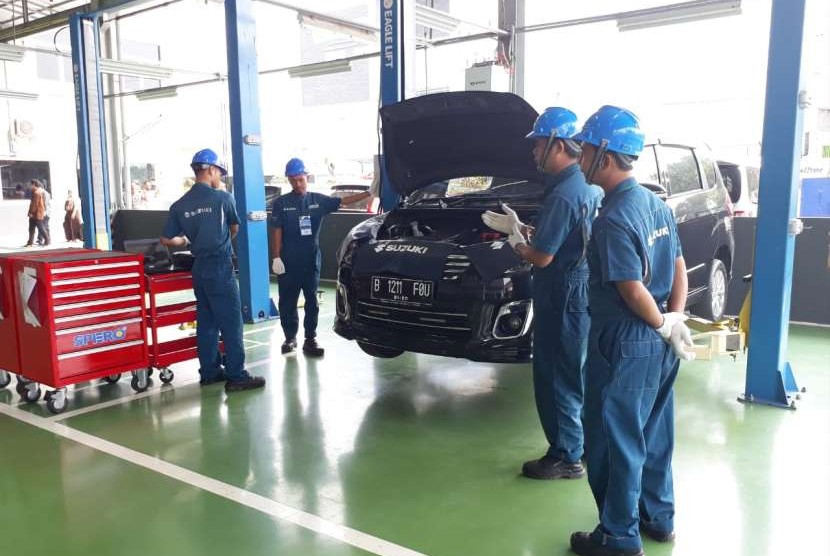 PT Suzuki Indomobil Sales (SIS) dan PT Pustaka Motor Utama meresmikan outlet Suzuki ke-325 di Kota Serang, Provinsi Banten, beberapa waktu lalu. Suzuki memperpanjang penghentian sementara pabriknya.