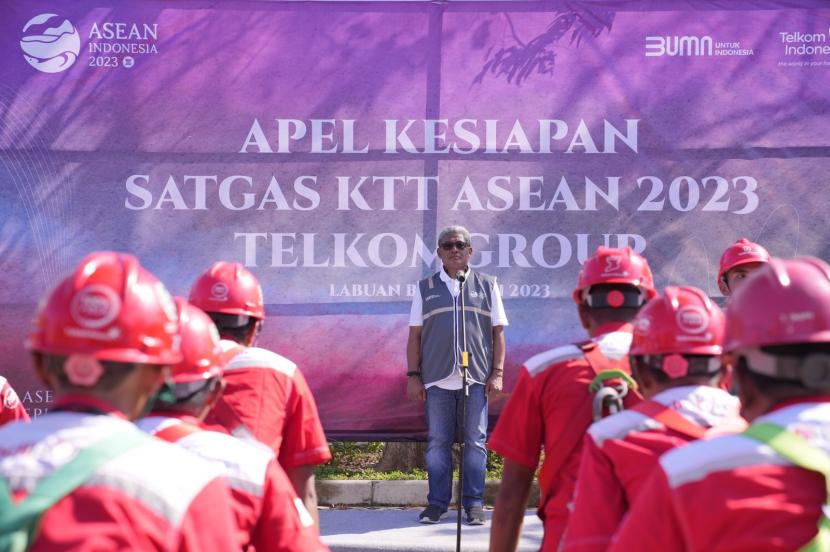 PT Telkom Indonesia (Persero) Tbk (Telkom) menyelenggarakan apel kesiapan dalam menyambut Konferensi Tingkat Tinggi (KTT) ASEAN ke-42 di Labuan Bajo, Nusa Tenggara Timur (NTT) pada Rabu (3/5/2025). Kegiatan ini merupakan upaya pengecekan persiapan sebelum kegiatan berlangsung pada 9 hingga 11 Mei 2023.