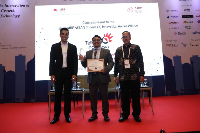PT Telkom raih penghargaan level Asean untuk platform satu data vaksinasi mereka.