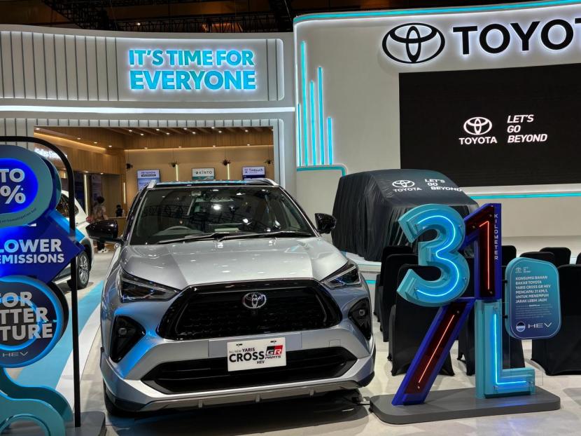 PT Toyota-Astra Motor menyiapkan Total Mobility Solution supaya pengunjung dapat memenuhi seluruh kebutuhan mobilitasnya bersama Toyota di ajang Indonesia International Motor Show (IIMS) 2024.