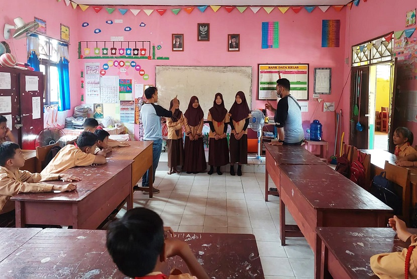 PT Trakindo Utama (Trakindo) kembali menghadirkan program kesukarelawanan perusahaan bertajuk Trakindo Volunteers Mengajar (TVM) yang diikuti karyawan dari berbagai wilayah operasional Trakindo di seluruh Indonesia.