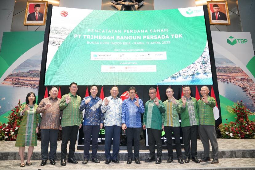 PT Trimegah Bangun Persada (NCKL). PT Trimegah Bangun Persada Tbk (NCKL) resmi mencatatkan sahamnya di Bursa Efek Indonesia (BEI) pada Rabu (12/4/2023). NCKL menjadi perusahaan ke-31 yang tercatat di BEI tahun ini.