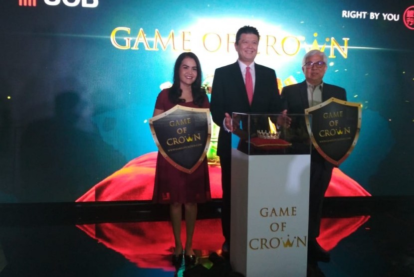 PT UOB Indonesia meluncurkan permainan online bertajuk Game of Crown untuk meningkatkan loyalitas  nasabah dalam menggunakan kartu kredit, Rabu (9/10). 