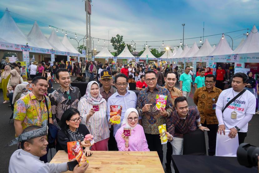 PTPN IV PalmCo bersama Holding PTPN dan BUMN lain menggelar Bazaar Jelajah Kuliner Nusantara di Medan, akhir pekan lalu. 