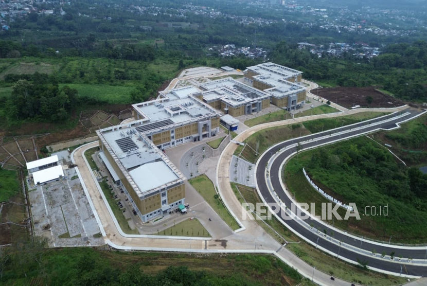 PTPP merampungkan pembangunan gedung UIN Maulana Malik Ibrahim Malang.