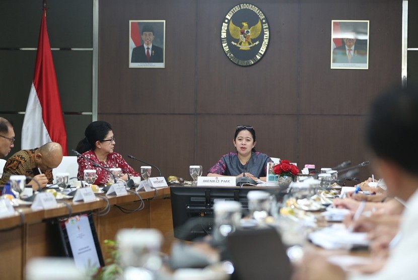 Puan usai Rakor Tingkat Menteri (RTM) tentang Stunting di Kantor Kemenko PMK, Jakarta , Senin,  (24/7).