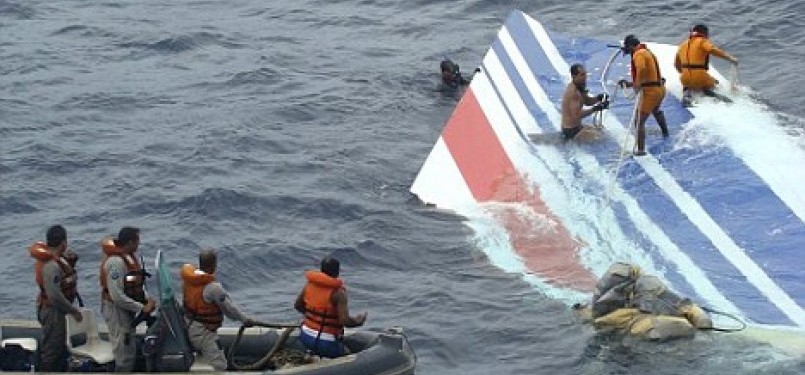 Puing Air France ditemukan di perairan Brazil