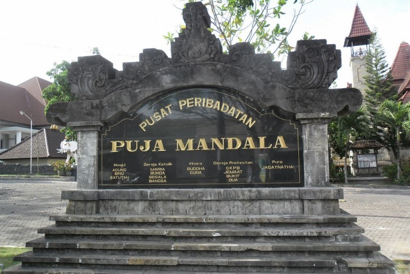 Puja Mandala Bali