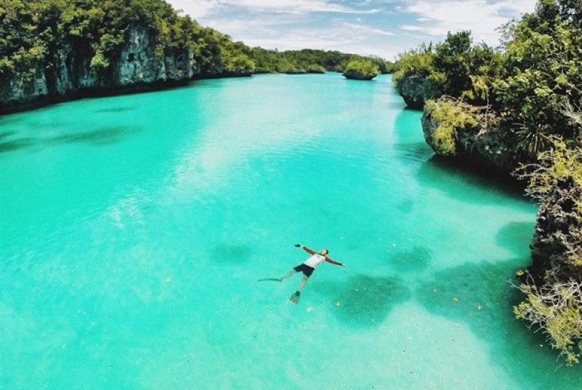 Pulau Bair, andalan wisata Kota Tual.