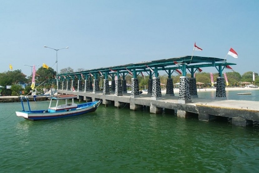 Dermaga di Pulau Untung Jawa. 