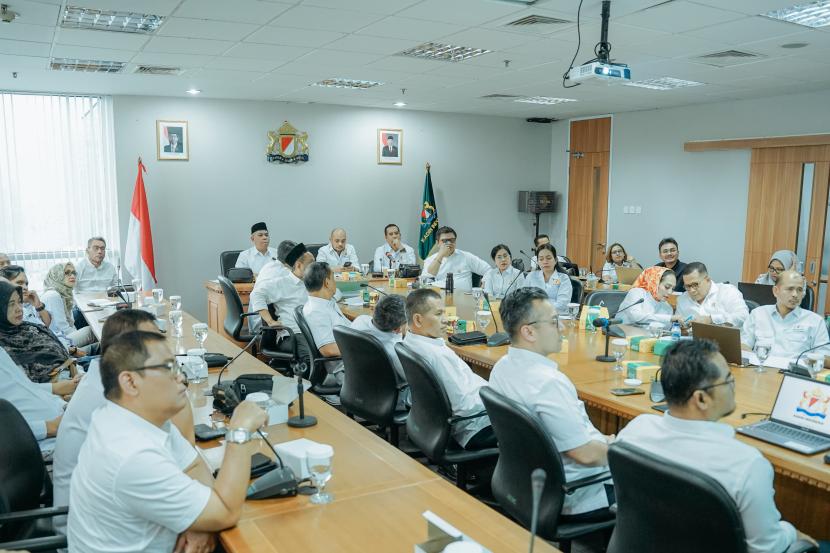 Puluhan Ketua Kadin Kota/Kabupaten se-Jawa Barat (Jabar) menggelar rapat koordinasi, dengan Kadin Indonesia