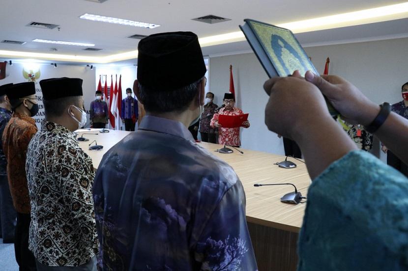 Puluhan pejabat Pimpinan Tinggi Pratama, Pejabat Administrator dan Pejabat Pengawas di Lingkungan Badan Pembinaan Ideologi Pancasila (BPIP) dilantik Rabu (10/3).