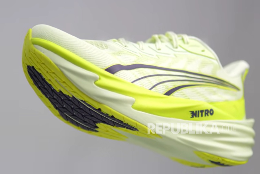 Dua Raksasa Sepatu Dunia Rilis 'Super Trainer' untuk Tempo Run di Awal 2026