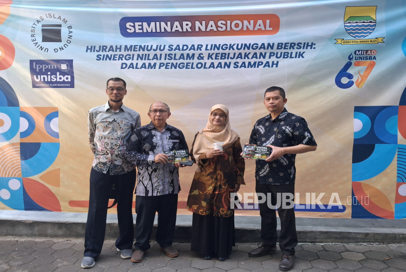 Pusat Kajian Islam dan Kemasyarakatan (Puskaji) LPPM Unisba menggelar seminar Seminar Nasional bertajuk 