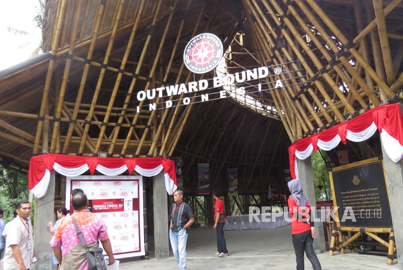 Pusat pendidikan luar ruang Outward Bound Indonesia (OBI) yang berada di Jatiluhur, Purwakarta, Jawa Barat, Ahad (20/8). Sejak 1990, OBI telah membantu menanamkan pendidikan karakter bagi 80 ribu peserta.
