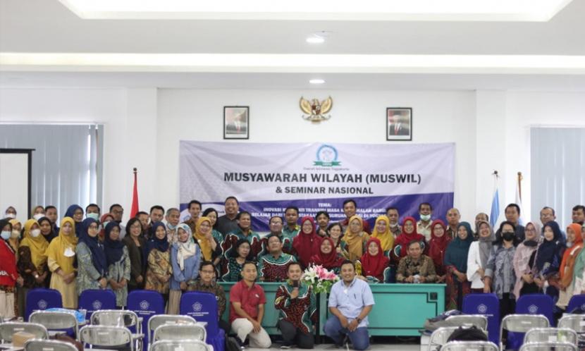 Pustakawan Universitas Bina Sarana Informatika (BSI) kampus Yogyakarta kembali menghadiri kegiatan musyawarah wilayah Forum Perpustakaan Perguruan Tinggi Indonesia-Daerah Istimewa Yogyakarta (FPPTI-DIY) 2023.