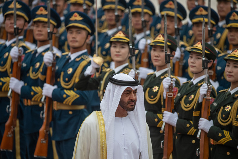 Putra Mahkota Abu Dhabi Sheikh Mohammed bin Zayed Al Nahyan.