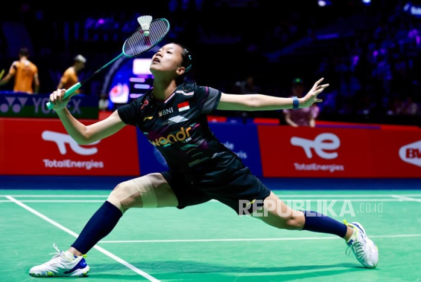 Putri Kusuma Wardani beraksi pada Kejuaraan Dunia Bulu Tangkis 2025.