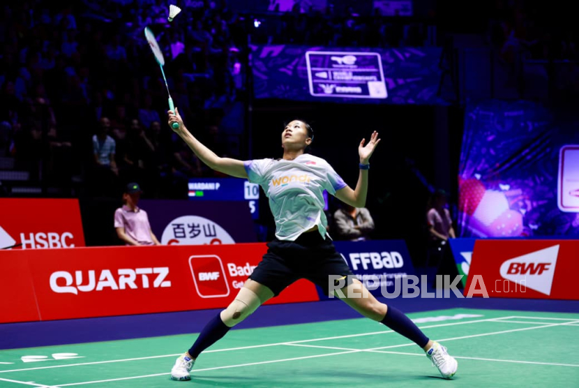 Putri Kusuma Wardani saat beraksi di Kejuaraan Dunia Bulu Tangkis 2025.